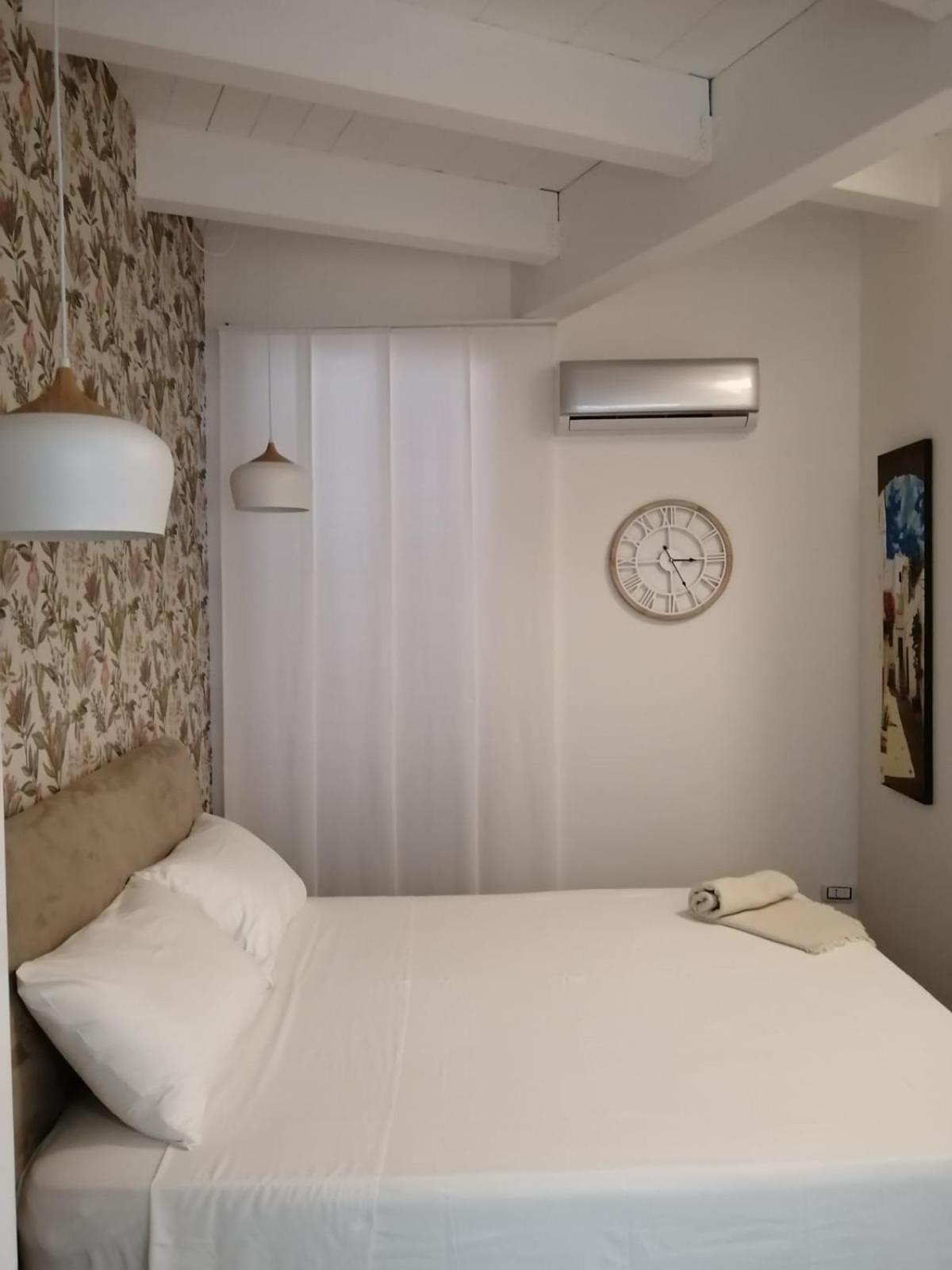 Borgo Fontana B&B Μπάρι Δωμάτιο φωτογραφία